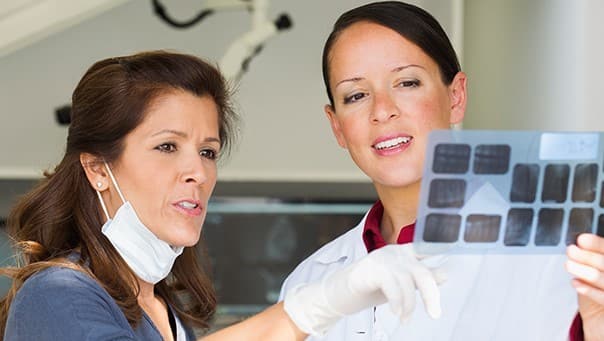 dentist diagnosing root canal