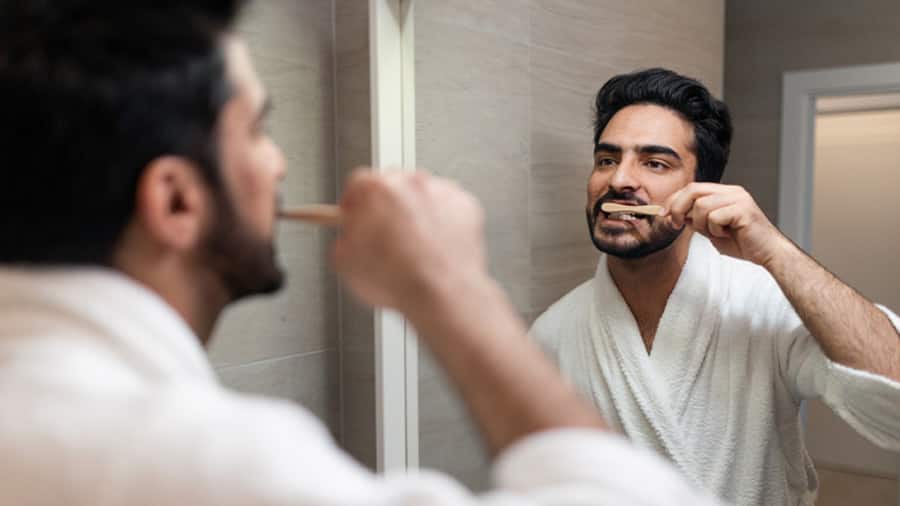  Hydrogen Peroxide vs. Carbamide Peroxide