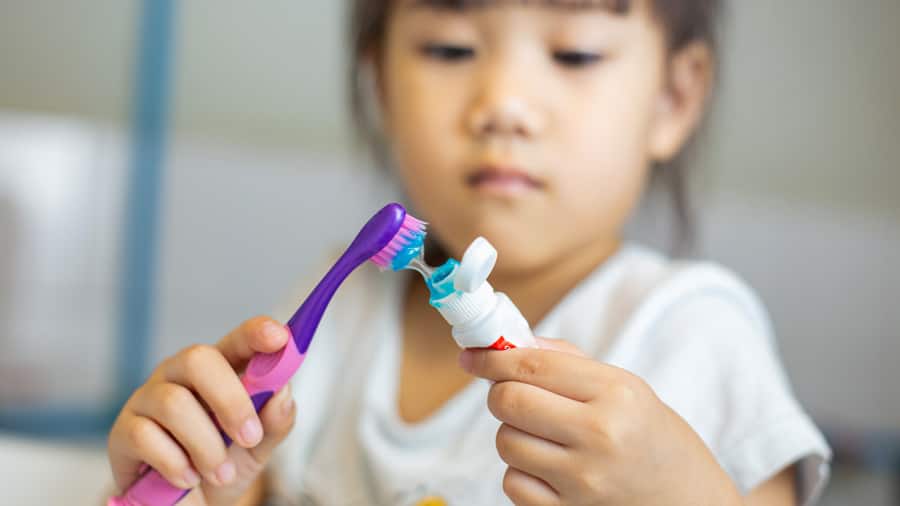 what to look for in toddler toothpaste - colgate sg