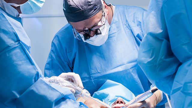 Cirugía dental