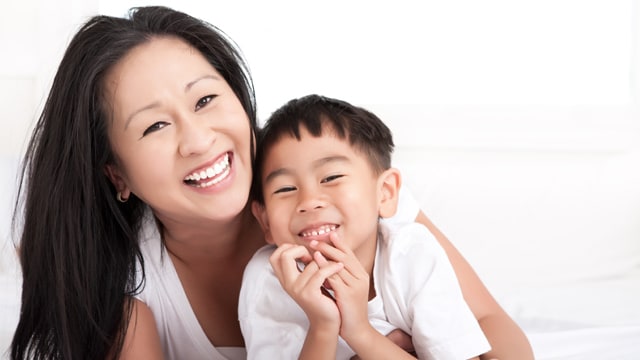 คู่มือสำหรับคุณพ่อคุณแม่เพื่อสุขภาพฟันของลูก