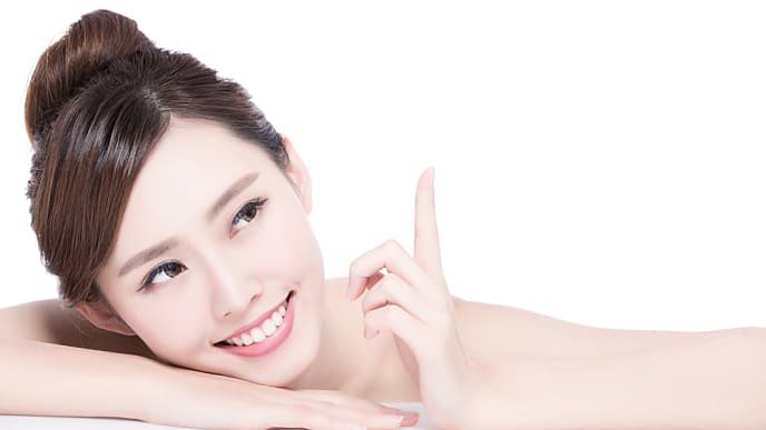หญิงสาวยิ้ม