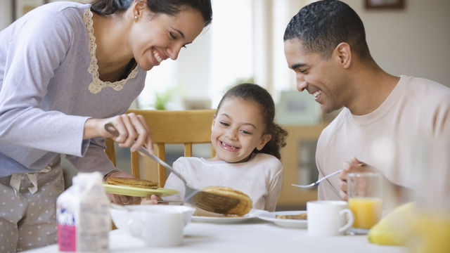 family having breakfast