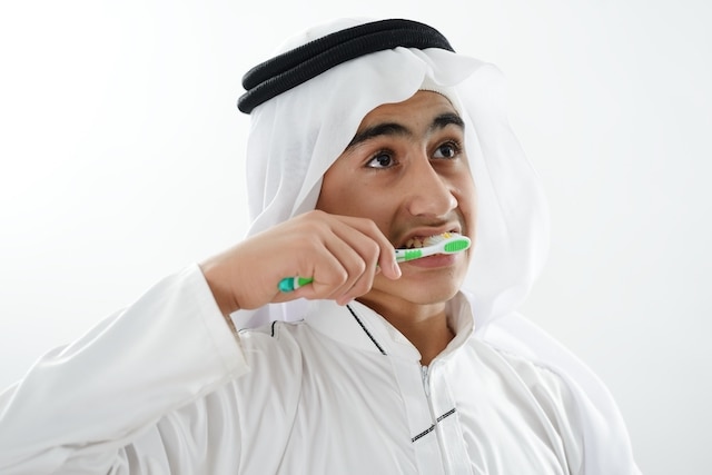 تبيض الاسنان في المنزل