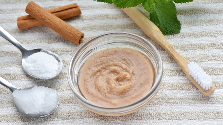 Ingredients for DIY toothpaste