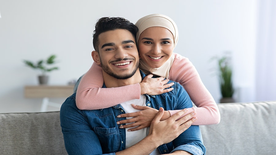 البقع البيضاء على الأسنان 