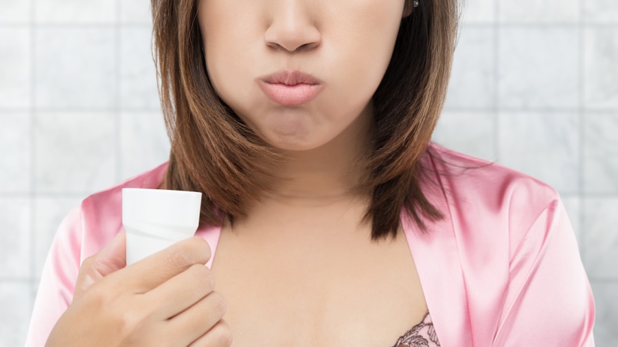 differences between antiseptic and antibacterial mouthwash - colgate ph	