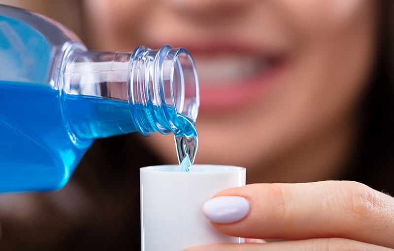 when and how to use mouthwash properly - Colgate Philippines