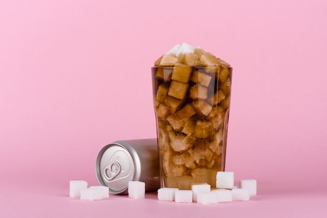 explore how sugary drinks affect your teeth - colgate india