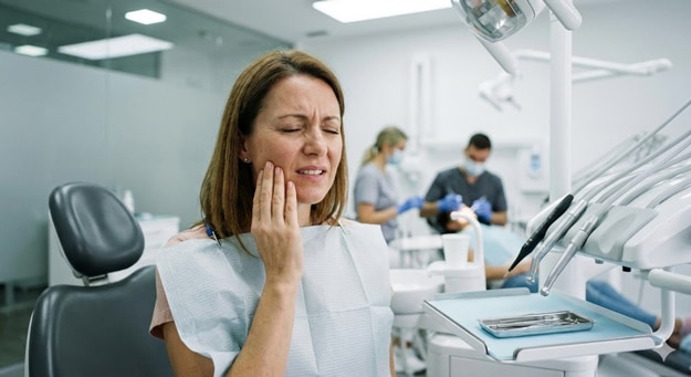 Kids eating icecream