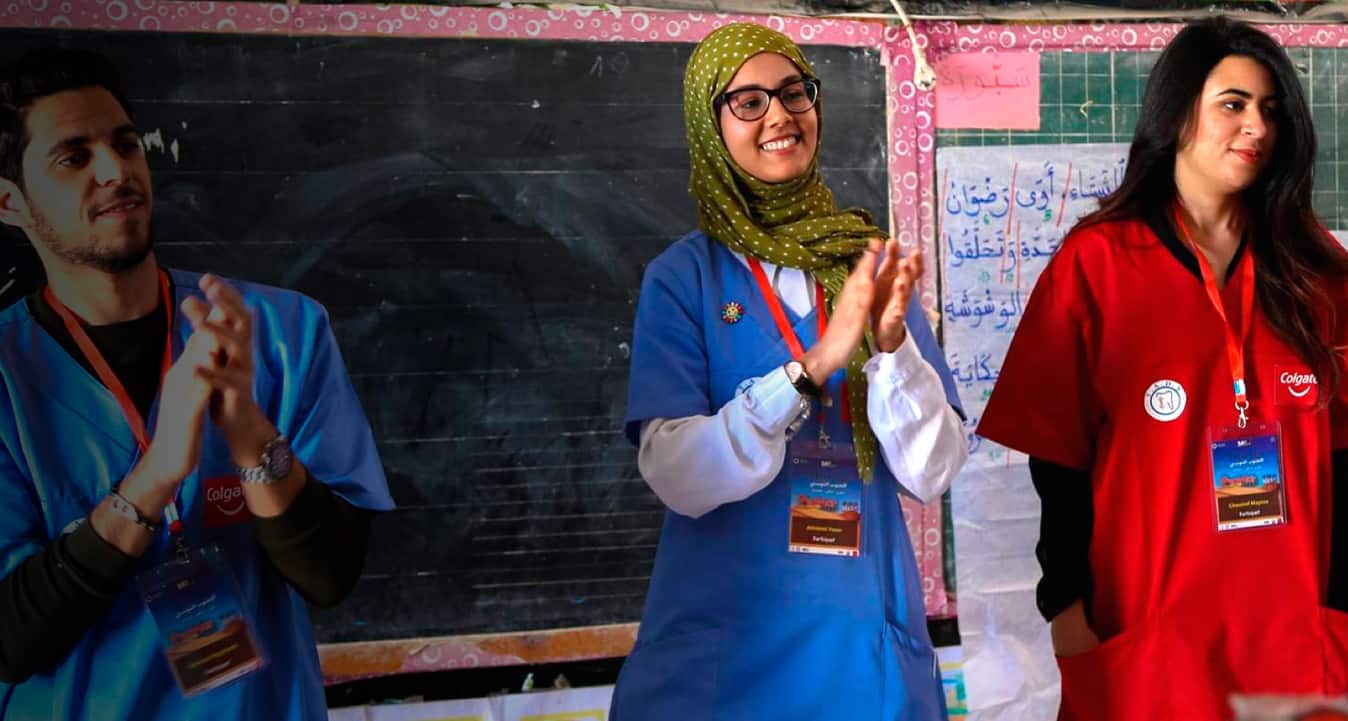 Volunteer with Bright Smiles, Bright Futures