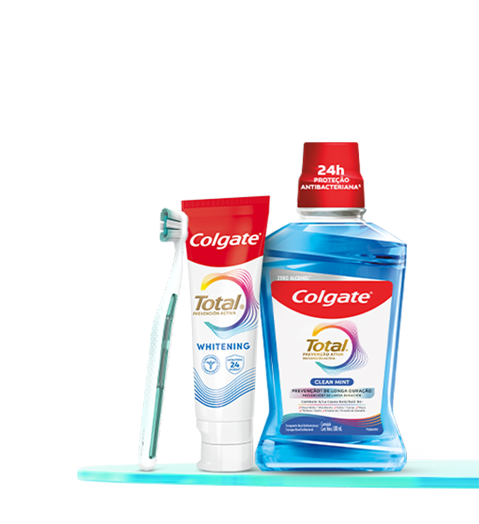 Familia de productos Colgate Total, incluyendo pasta dental, enjuague bucal y cepillo dental, diseñados para combatir las bacterias bucales y ofrecer 24 horas de protección antibacterial. Familia de productos Colgate Total, incluyendo pasta dental, enjuague bucal y cepillo dental, diseñados para combatir las bacterias bucales y ofrecer 24 horas de protección antibacterial.