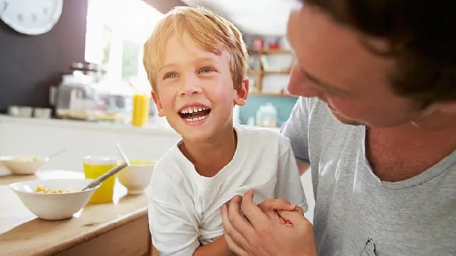 finding the best dental floss for you - colgate sg