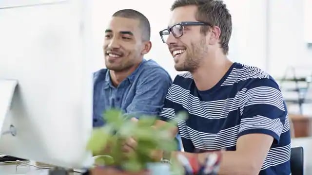 men discussing gingivitis and how to treat it