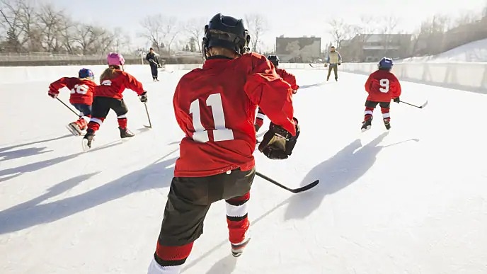 hockey team playing on the ice