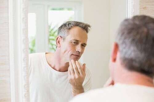 man with black hairy tongue