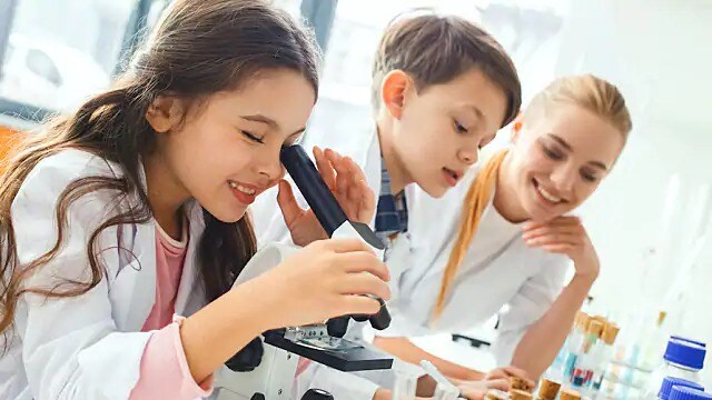 kids learning about oral microbiome