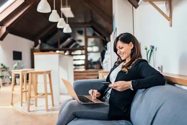 woman buying teeth aligners online