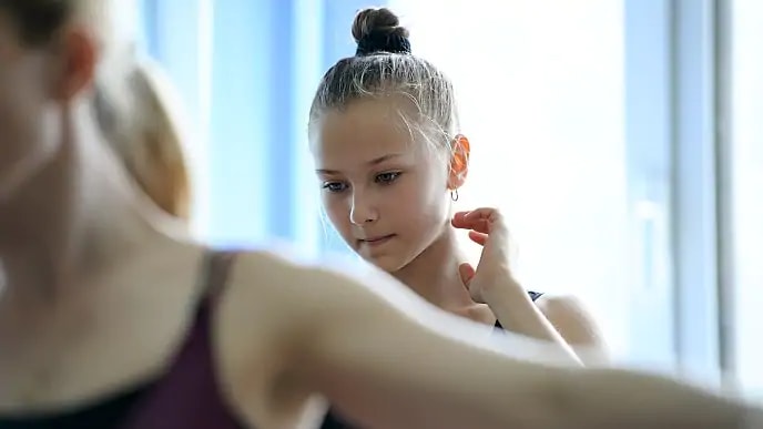 girl at ballet class