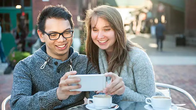 people watching video on periodontal charting