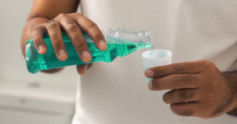 how to use Colgate Plax Mouthwash