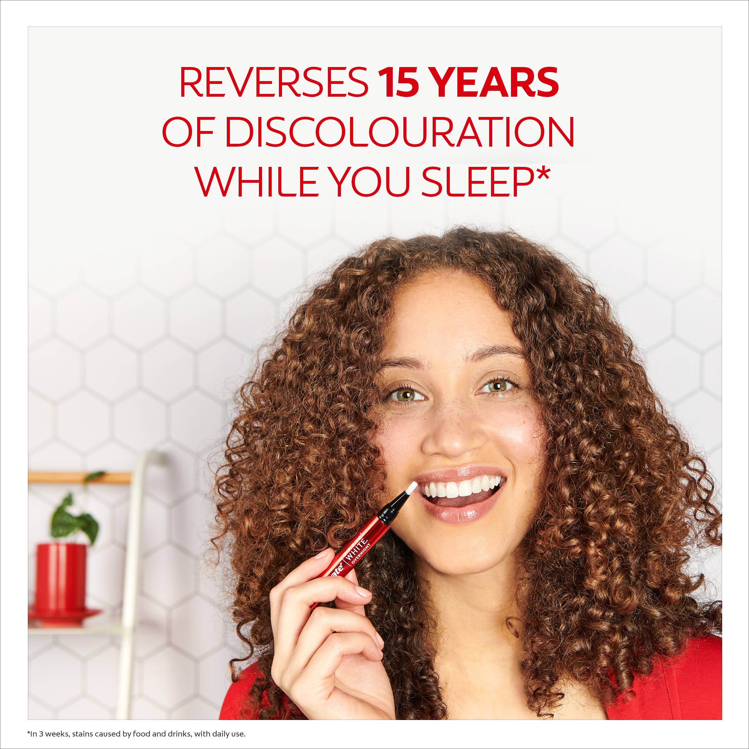 Reverses 15 years of discolouration while you sleep Reverses 15 years of discolouration while you sleep