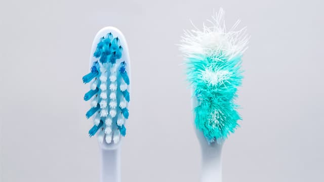 Comparison between used and new toothbrush 
