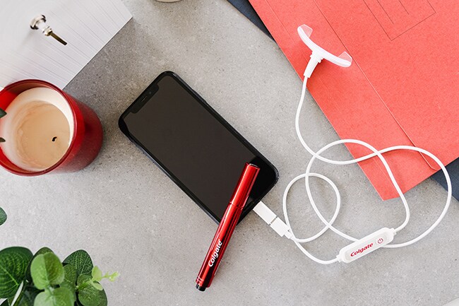 Light, portable and easy to use - just plug it into your smartphone