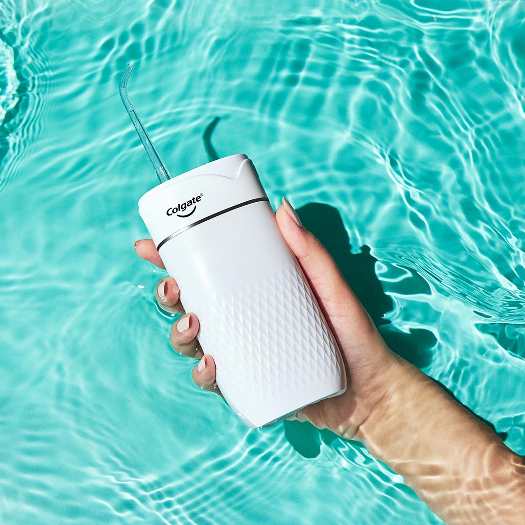 Colgate waterproof waterflosser