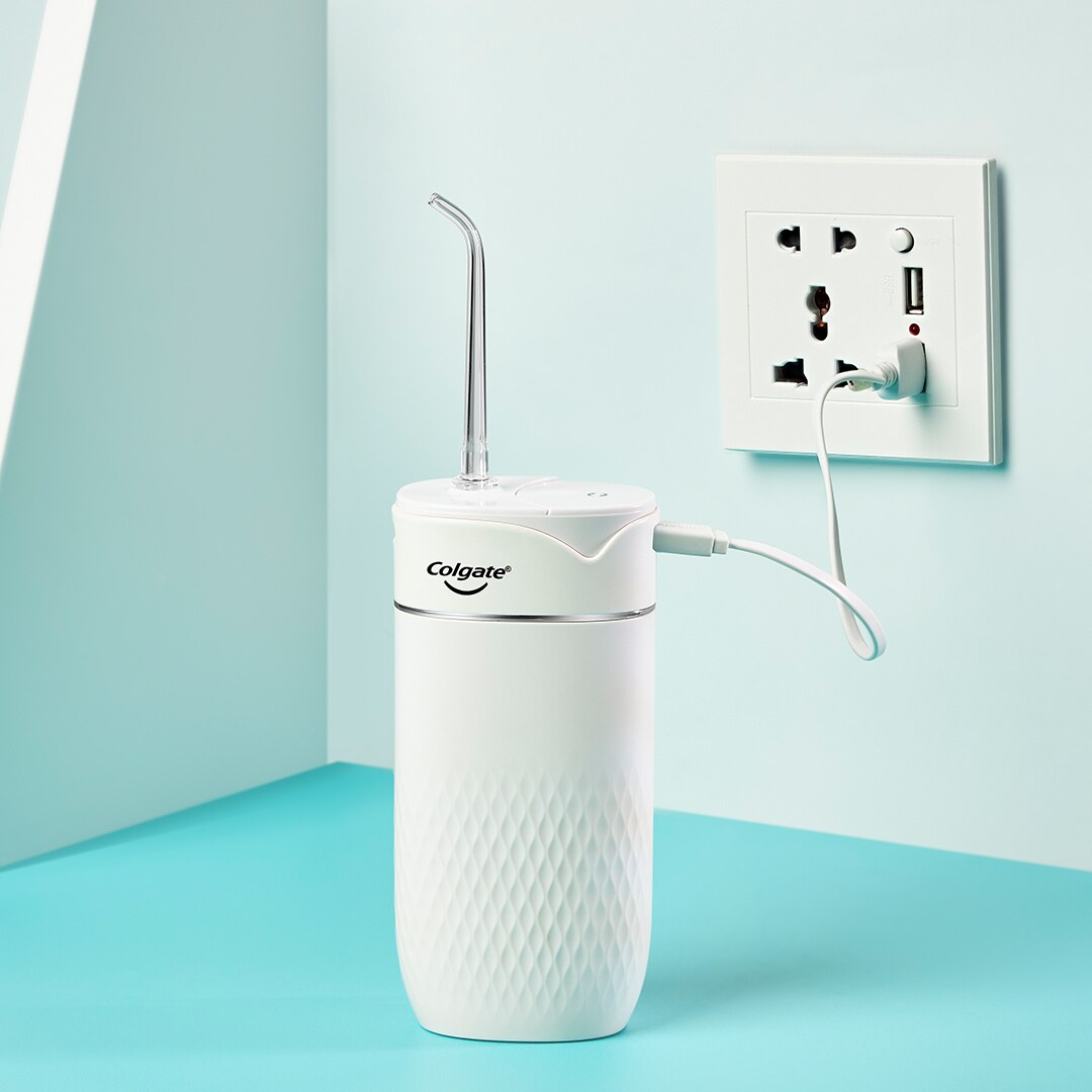 Colgate waterproof waterflosser
