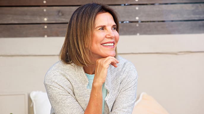 Mujer mayor sonriendo