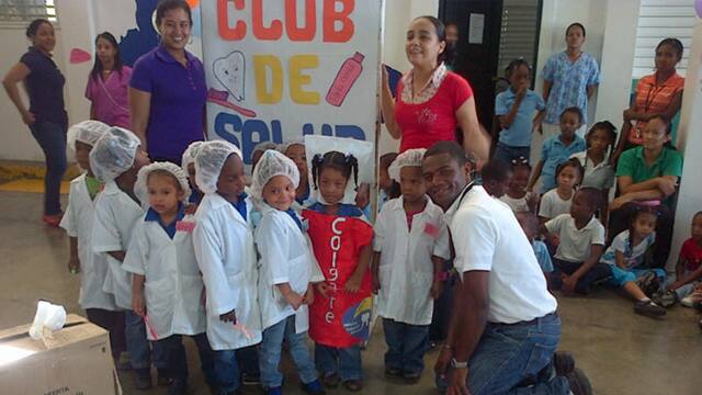 BSBF celebra el dia nacional del cepillado en República Dominicana