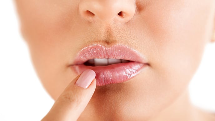 Сухость во рту (ксеростомия): причины, диагностика, лечение и профилактика