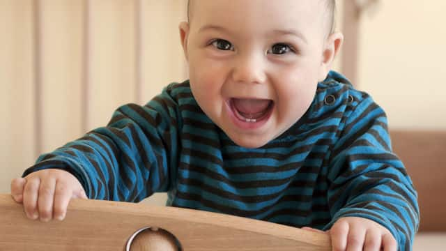 Dientes del bebé ¿Hay que limpiar ya el primer diente del bebé