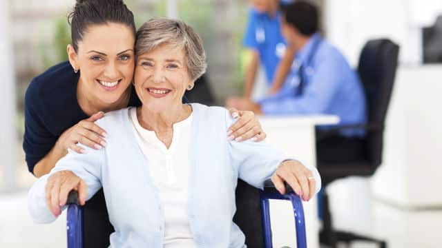 Mujeres sonriendo