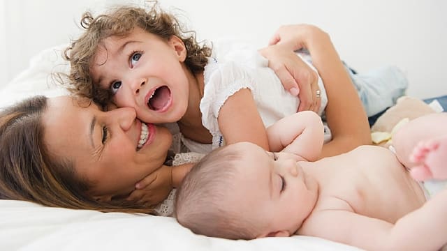 Как ухаживать за зубами и деснами ребенка и младенца