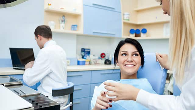 A female patient in the dental office