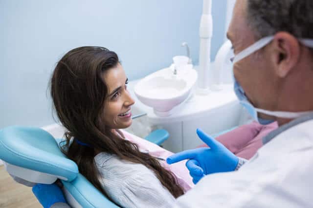 Paciente en revisión dental