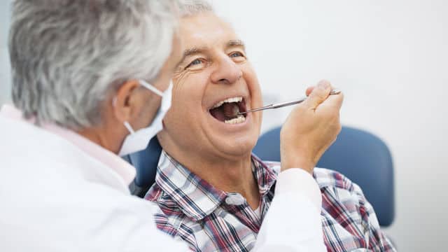 Paciente en revisión de odontología