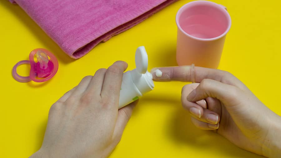 cautions and alternatives for baby teething gel - colgate ph