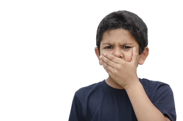 9 causes of bad breath in children - colgate india
