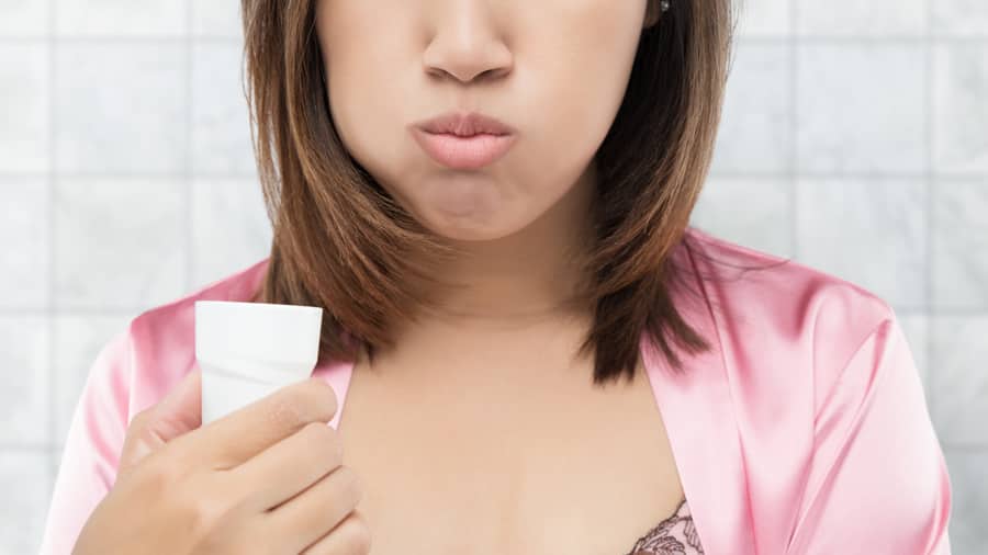 differences between antiseptic and antibacterial mouthwash - colgate ph	