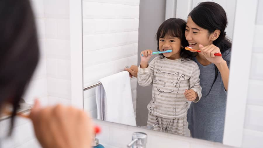 all about silicone bristle toothbrushes - colgate sg