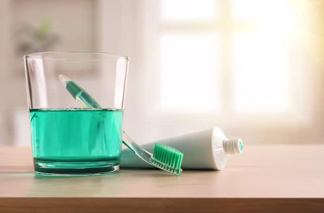 how does mouthwash for sensitive teeth work - colgate india