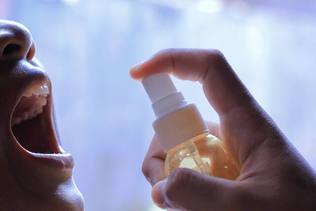 how dry mouth spray helps dry mouth - colgate india