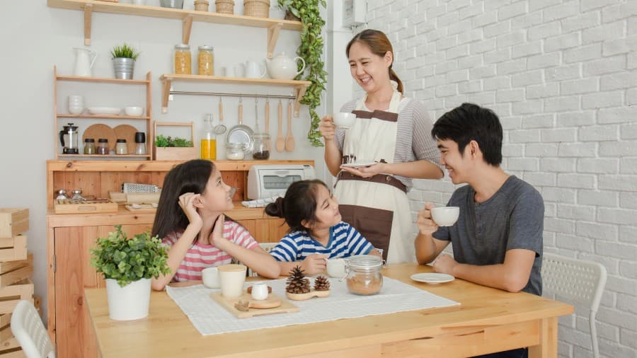 prevention & treatments for morning mouth smell - colgate philippines