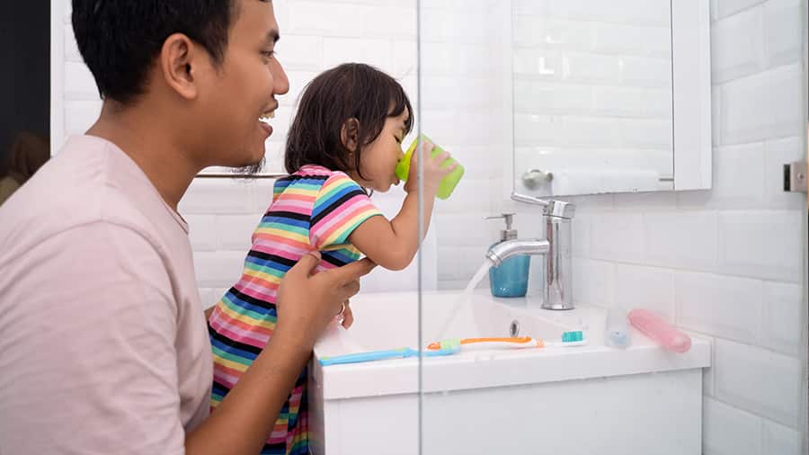 When to Start Brushing and Flossing Baby’s Teeth