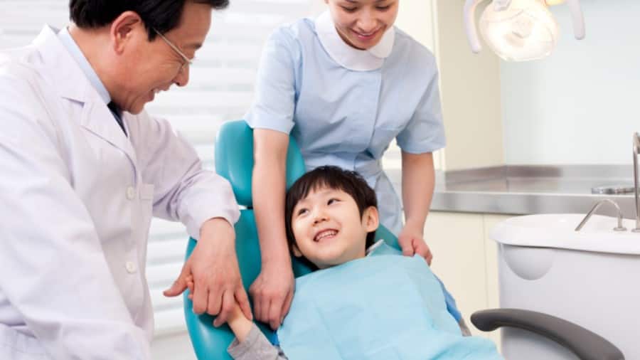 nervous of the dentist and how to overcome - colgate singapore