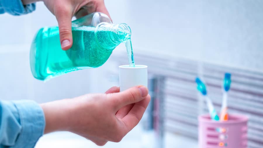 effective home remedies for bad breath- colgate in