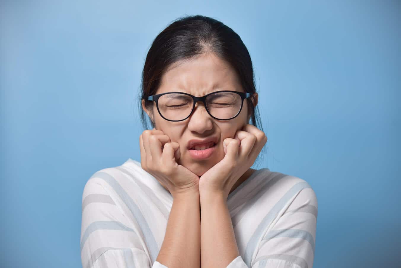 Girl with mouth cyst